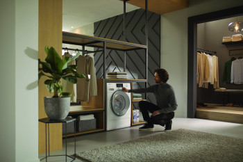 Miele WWV980 WPS Passion Freestanding Washing Machine image 1